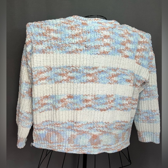 So - L - Crochet Crew Sweater - 100% Polyester - Used - Picture 4 of 11